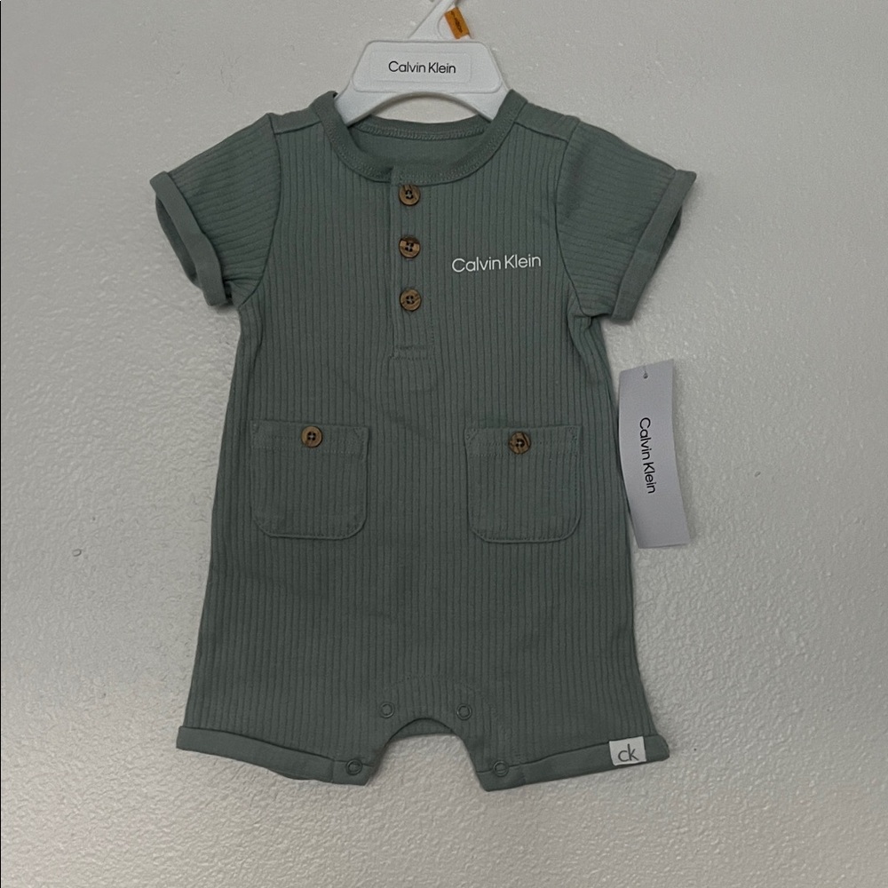 NWT Calvin Klein Olive Baby Romper sz 0-3 months